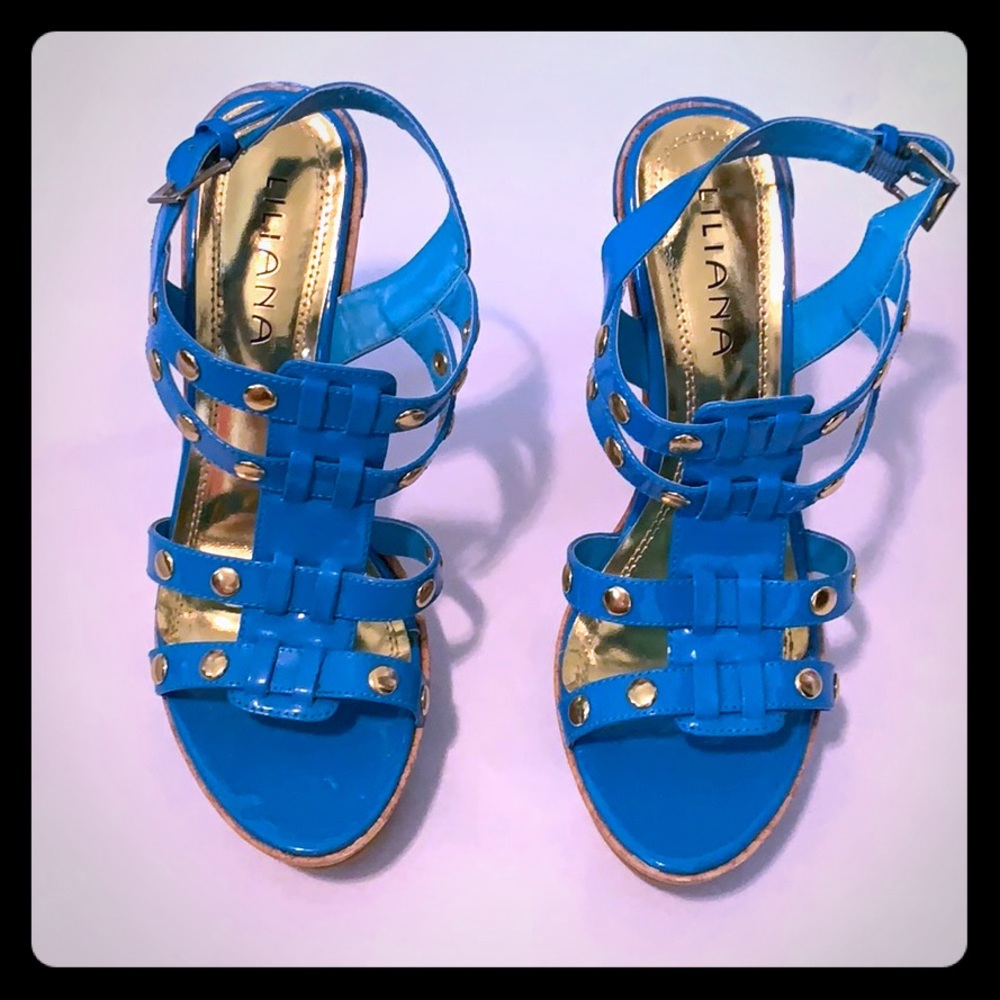 NWOT Liliana 5” platforms heels